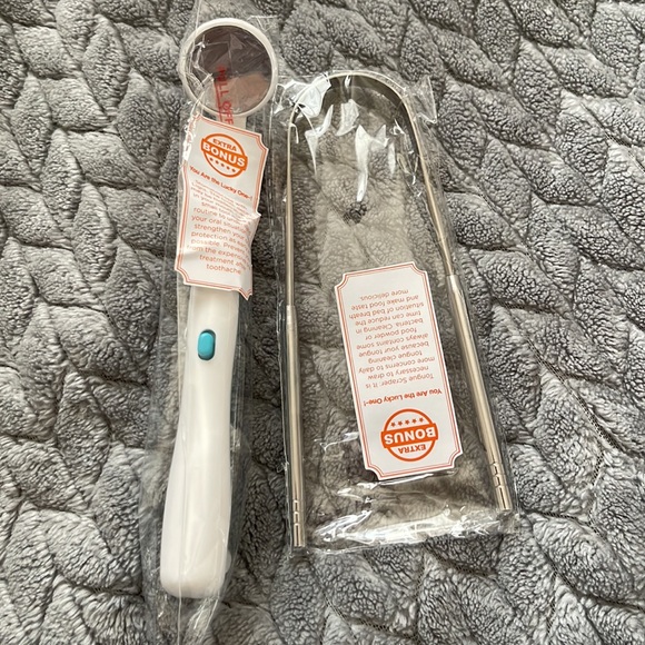 Other - Oral hygiene kit